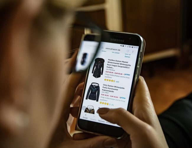 Why E-commerce Needs Mobile App Development