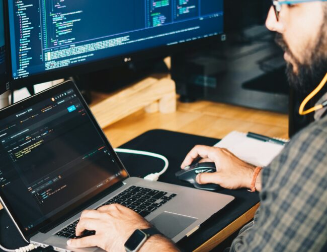 Leading Financial Software Companies in the US & UK Markets